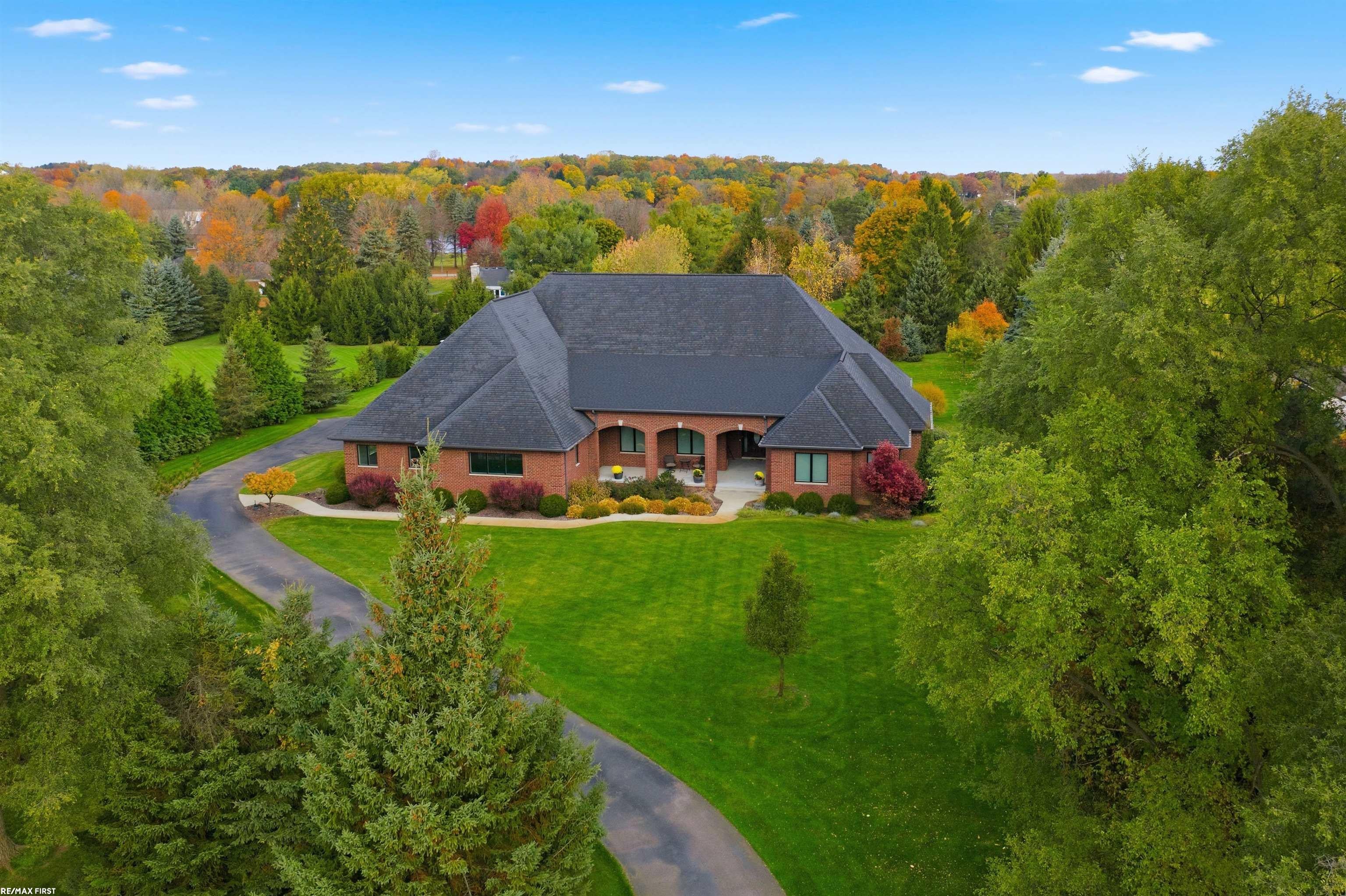 4376 Lancaster Dr, Clarkston, MI, 48348, USA, 5 Bedrooms Bedrooms, ,4 BathroomsBathrooms,Residential,Active,4376 Lancaster Dr,50204826