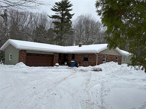 5738 W Bryant Road Ludington MI 49431