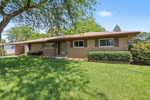 Photo of 2850 Hemmeter Road, Saginaw, MI 48603 (MLS # 50214255)