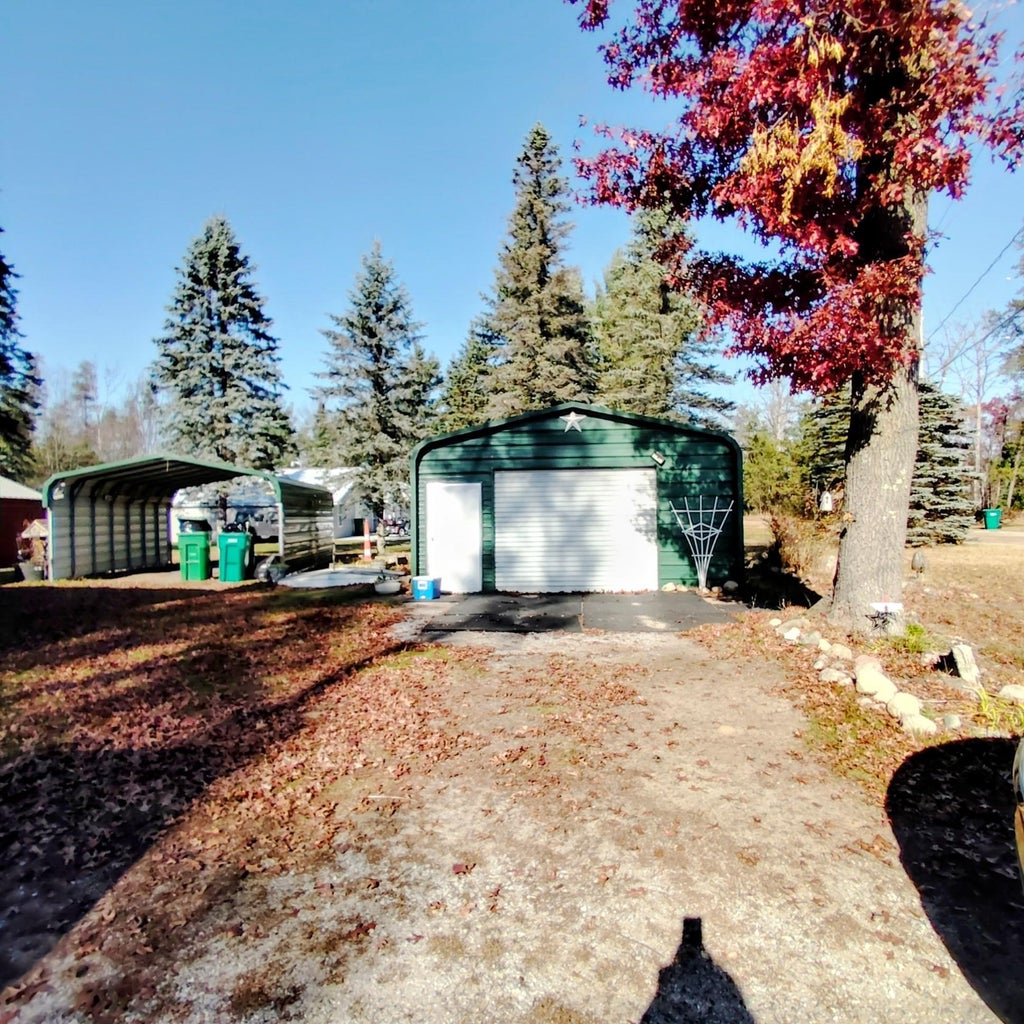 Photo of 5035 Apache Trail, Harrison, MI 48625 (MLS # 50226295)
