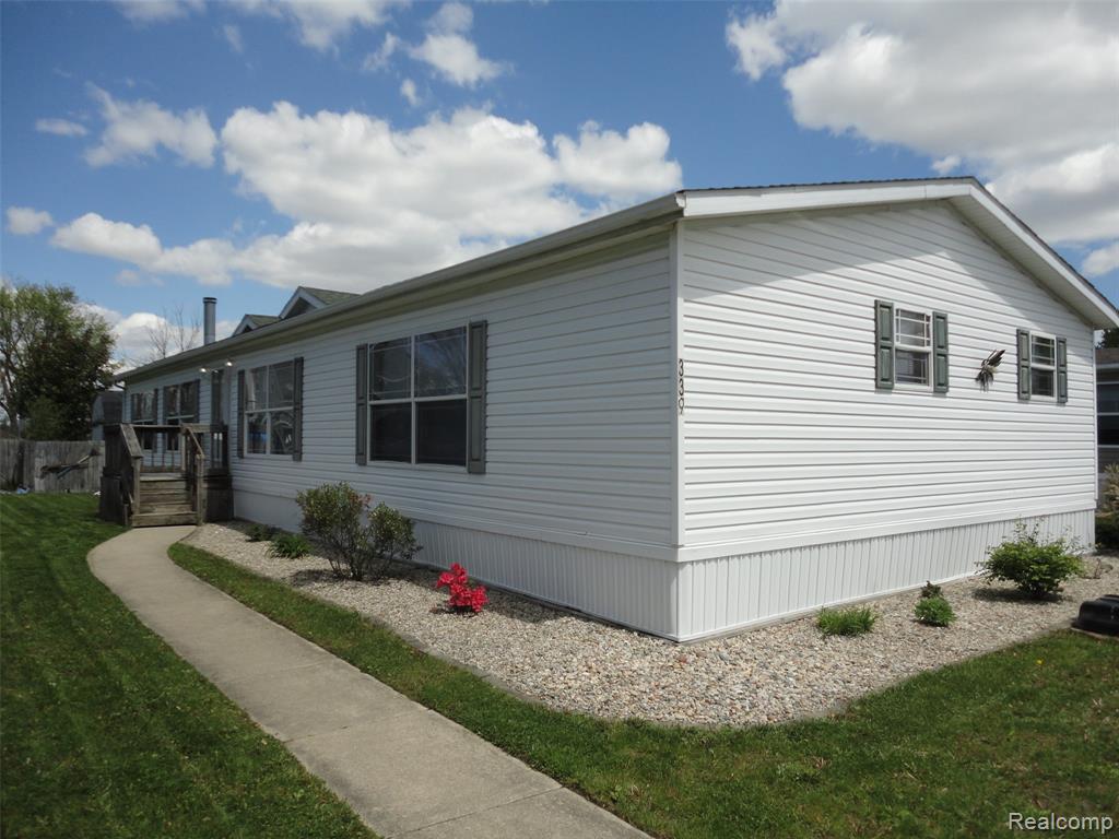 339 Blossom Circle