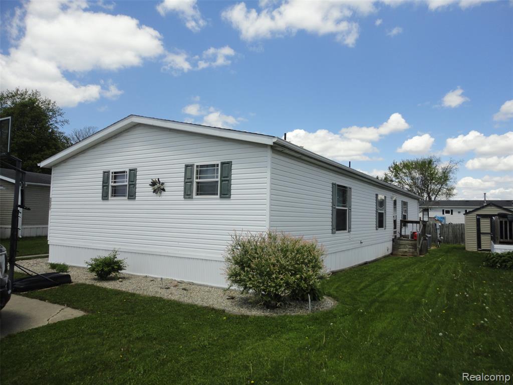 339 Blossom Circle