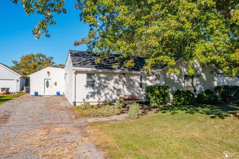 3012 1st Street La Salle MI 48145