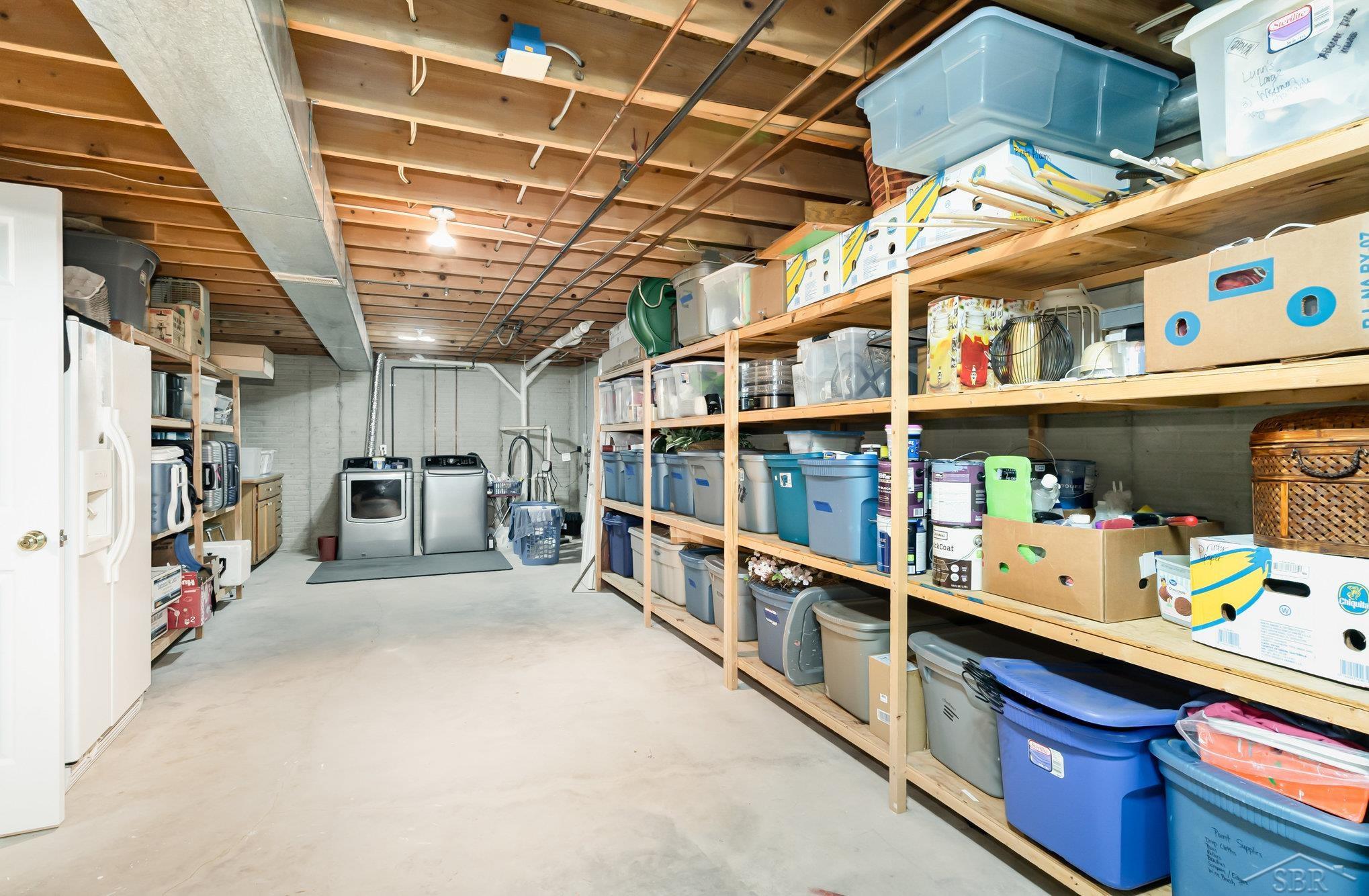 Saginaw, Michigan 48603, United States, 5 Bedrooms Bedrooms, ,3 BathroomsBathrooms,Residential,Active,223533