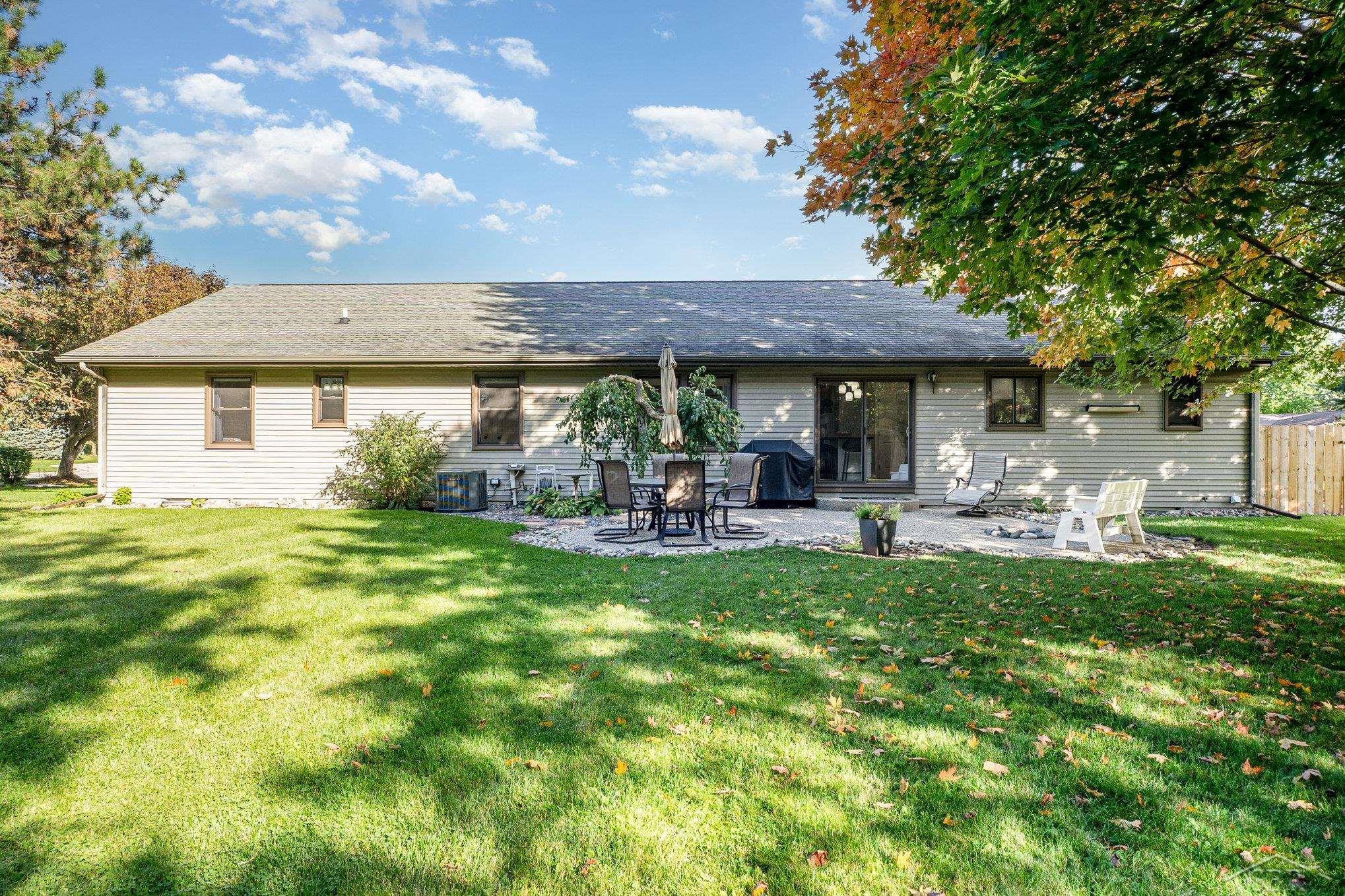 Saginaw, Michigan 48603, United States, 5 Bedrooms Bedrooms, ,3 BathroomsBathrooms,Residential,Active,223533