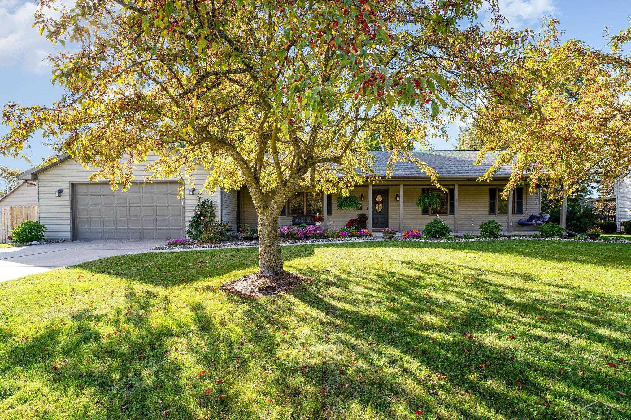 Saginaw, Michigan 48603, United States, 5 Bedrooms Bedrooms, ,3 BathroomsBathrooms,Residential,Active,223533