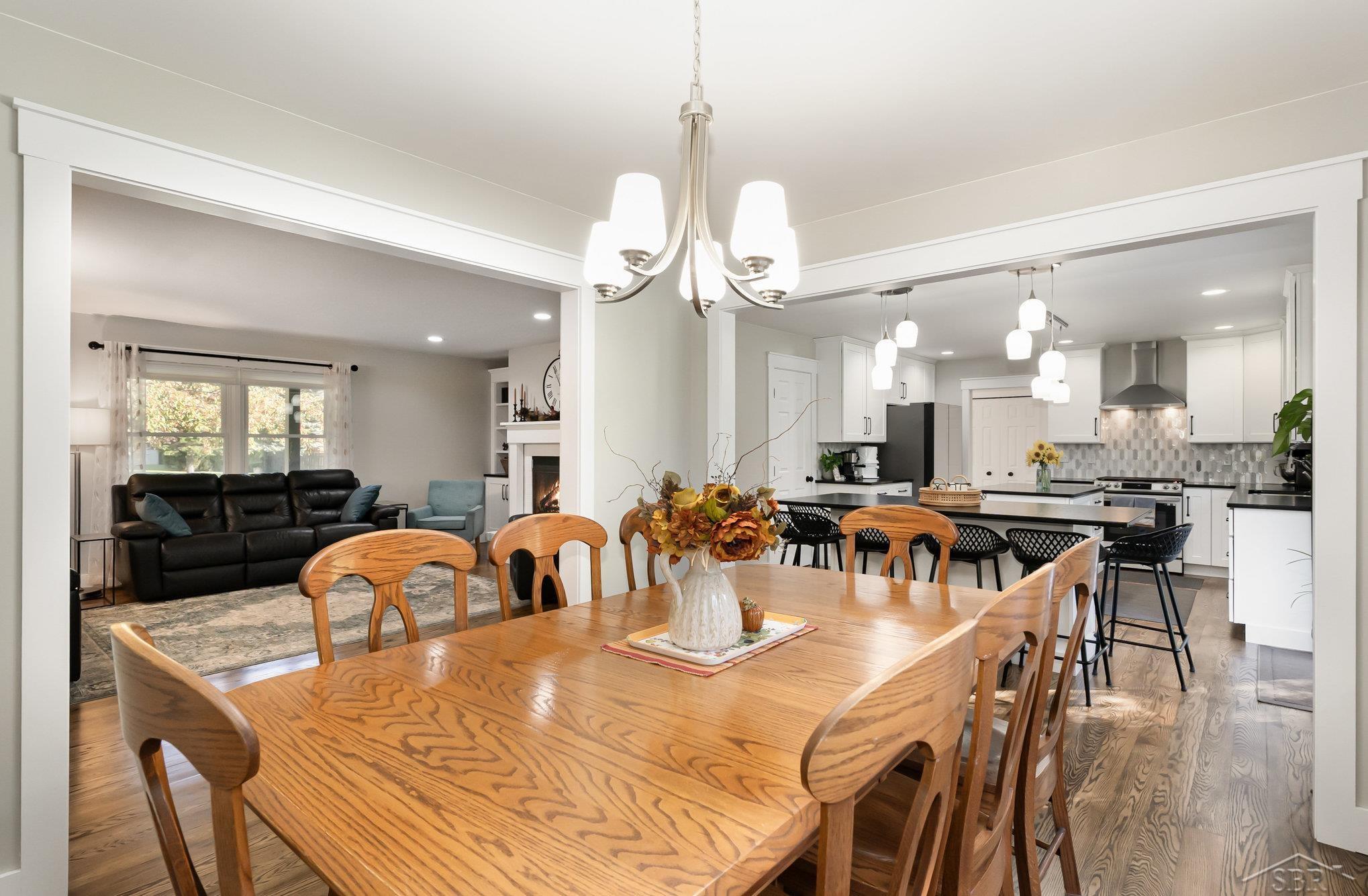 Saginaw, Michigan 48603, United States, 5 Bedrooms Bedrooms, ,3 BathroomsBathrooms,Residential,Active,223533