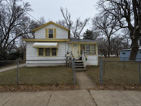 Photo of 510 Bosker Avenue, Kalamazoo, MI 49007 (MLS # 50208188)
