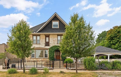 Photo of 424 Huron Street, South Haven, MI 49090 (MLS # 70538153)