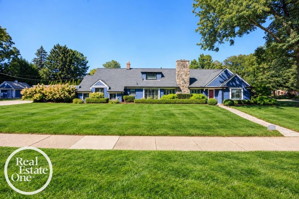 155 LOTHROP RD, GROSSE POINTE FARMS, MI 48236 - Image d8a000f24fb105ad6a96cdddf2f9da48/1161865860