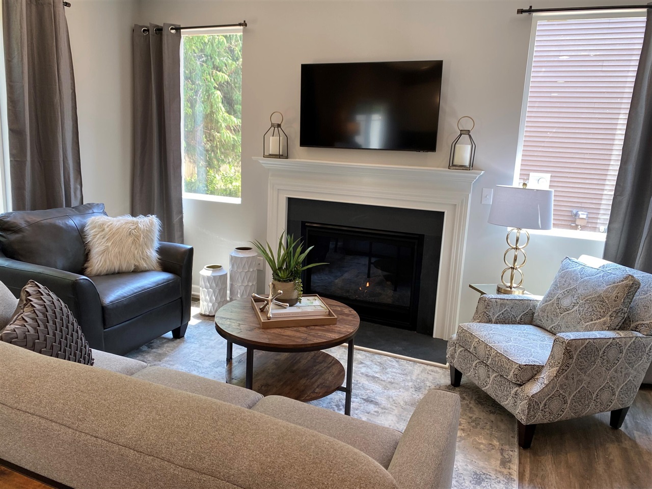 1029 Rebecca Street 13