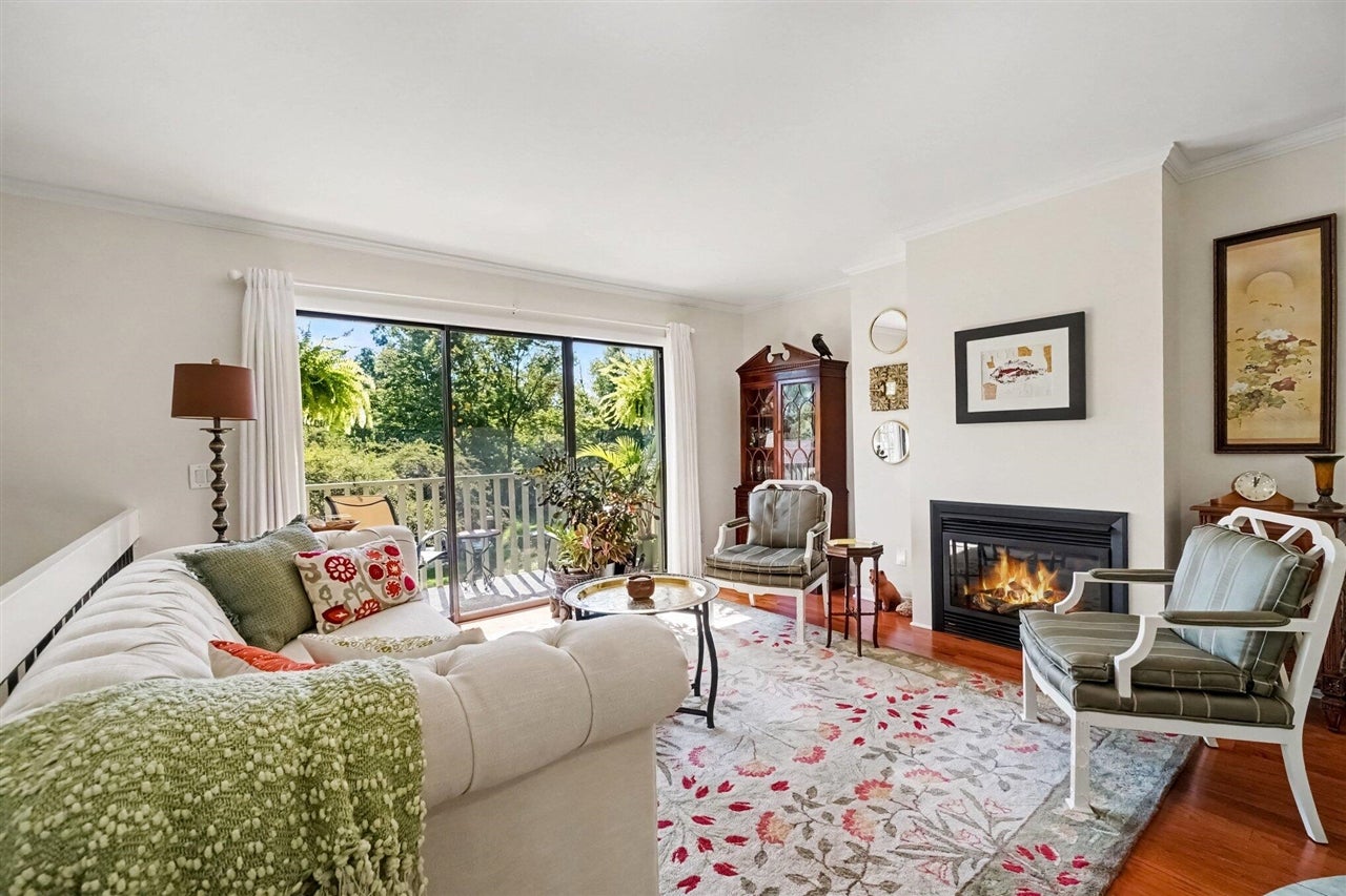 3872 Greenleaf Circle