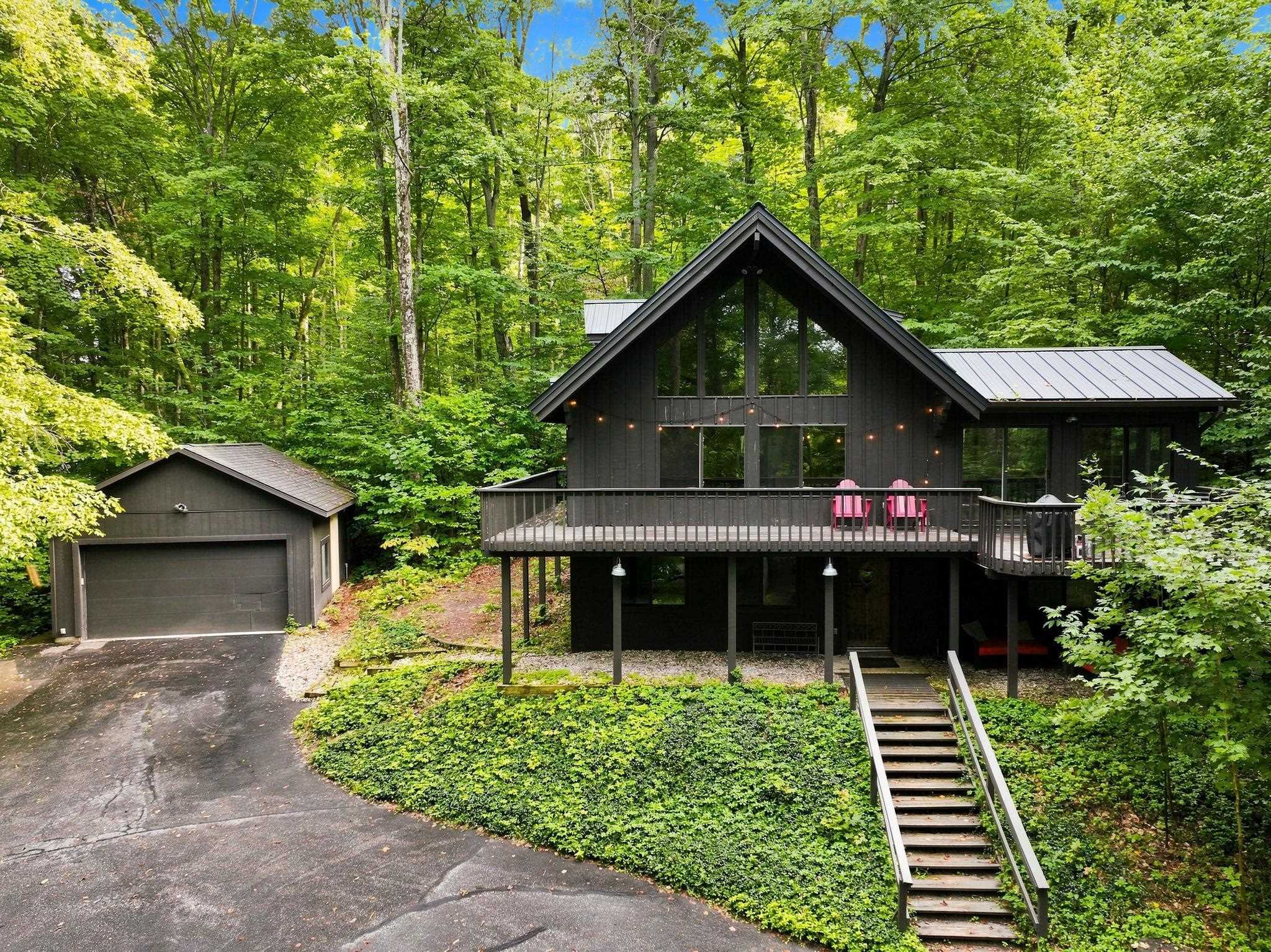 3917 Deskin Drive