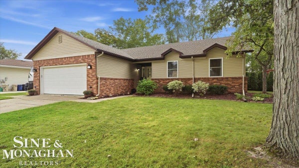 1851 DRAWBRIDGE CT, MARYSVILLE, MI 48040 - Image d91df4fdacdfe2aebe1da5419cbb7555/3051386455