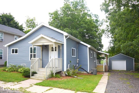 Photo of 216 N Laing Street, Laingsburg, MI 48848 (MLS # 50220231)