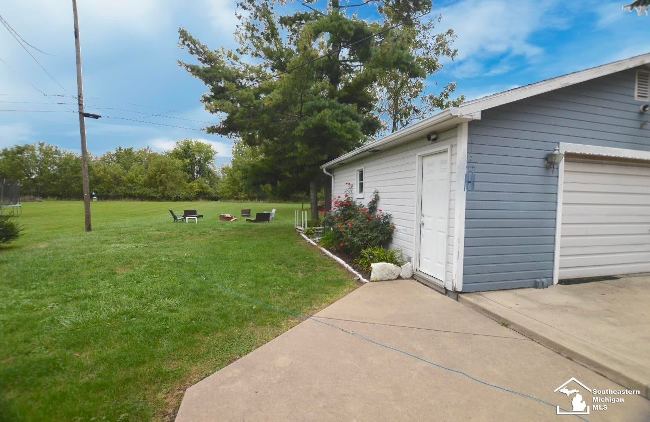 1491 Hendricks Road
