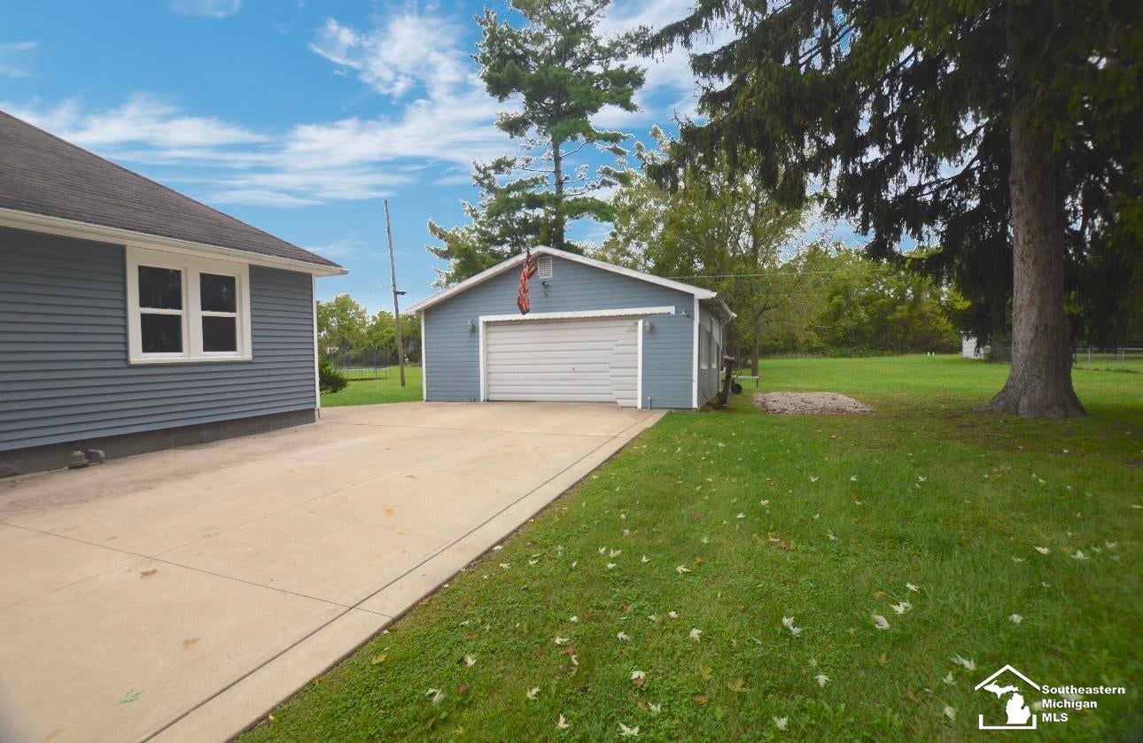 1491 Hendricks Road