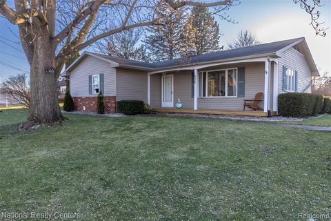 529 N Watkins Perry MI 48872