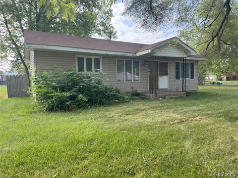 824 Harbor Avenue Monroe MI 48162