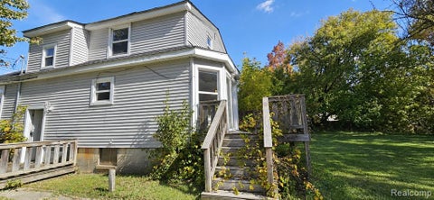 Photo of 4437 W Court Street, Flint, MI 48532 (MLS # 61037859)