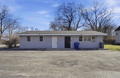 Photo of 107 S Crystal Avenue, Benton Harbor, MI 49022 (MLS # 70519599)