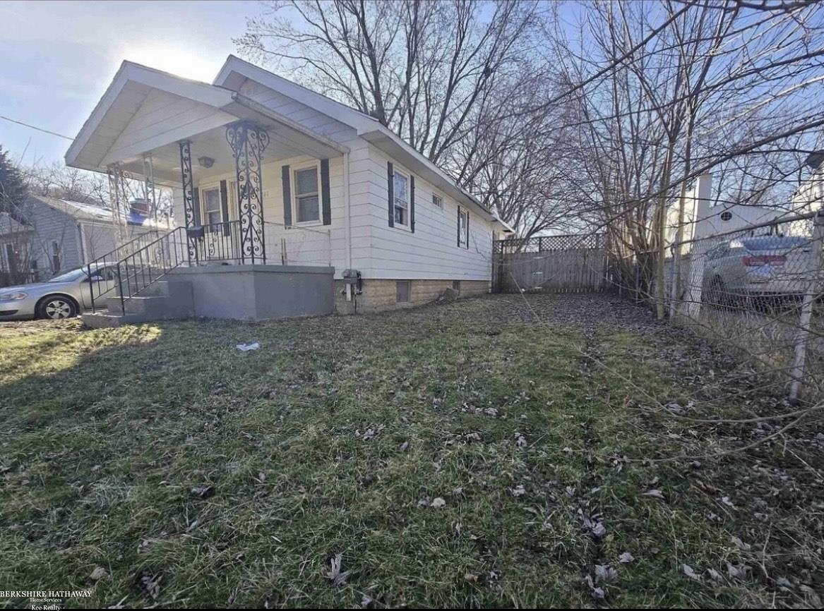 Flint, Michigan 48507, United States, 3 Bedrooms Bedrooms, ,1 BathroomBathrooms,Residential,Active,217284