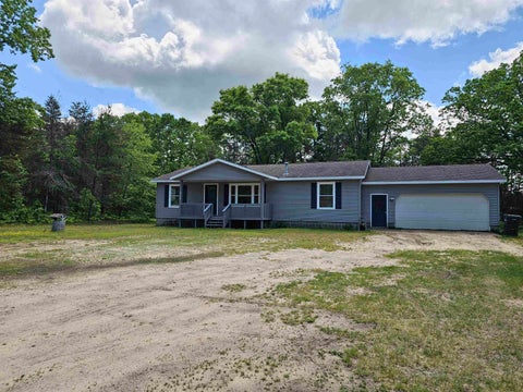 Photo of 9733 W Jennings Road, Lake City, MI 49651 (MLS # 80069372)
