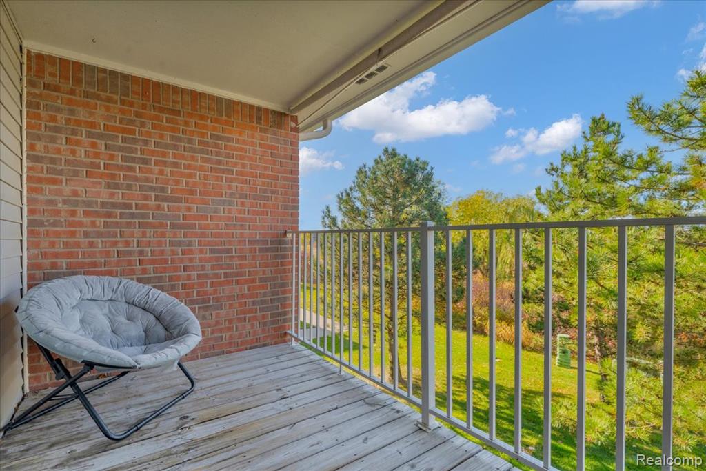 Chesterfield, Michigan 48051, United States, 2 Bedrooms Bedrooms, ,2 BathroomsBathrooms,Residential,Active,237410