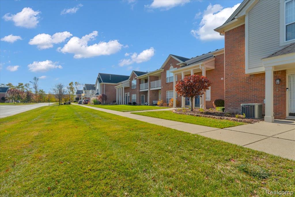 Chesterfield, Michigan 48051, United States, 2 Bedrooms Bedrooms, ,2 BathroomsBathrooms,Residential,Active,237410