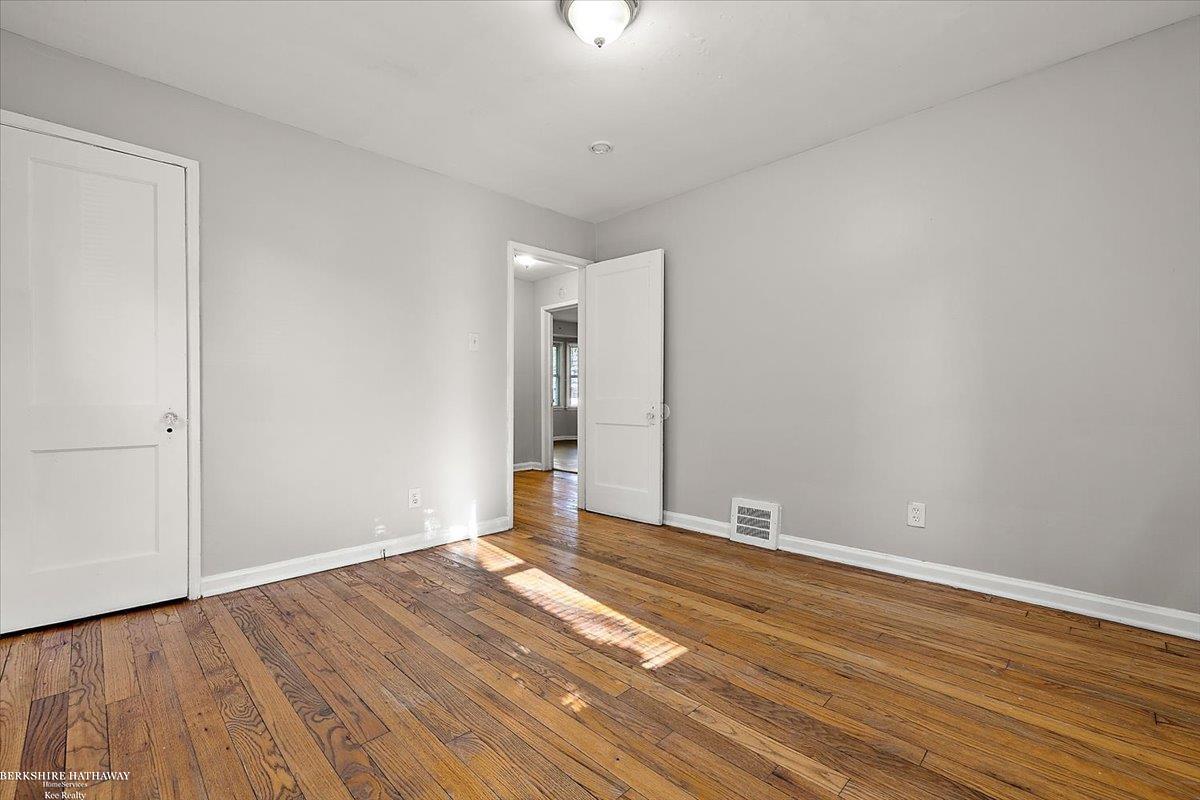 Detroit, Michigan 48224, United States, 3 Bedrooms Bedrooms, ,1 BathroomBathrooms,Residential,Active,256337