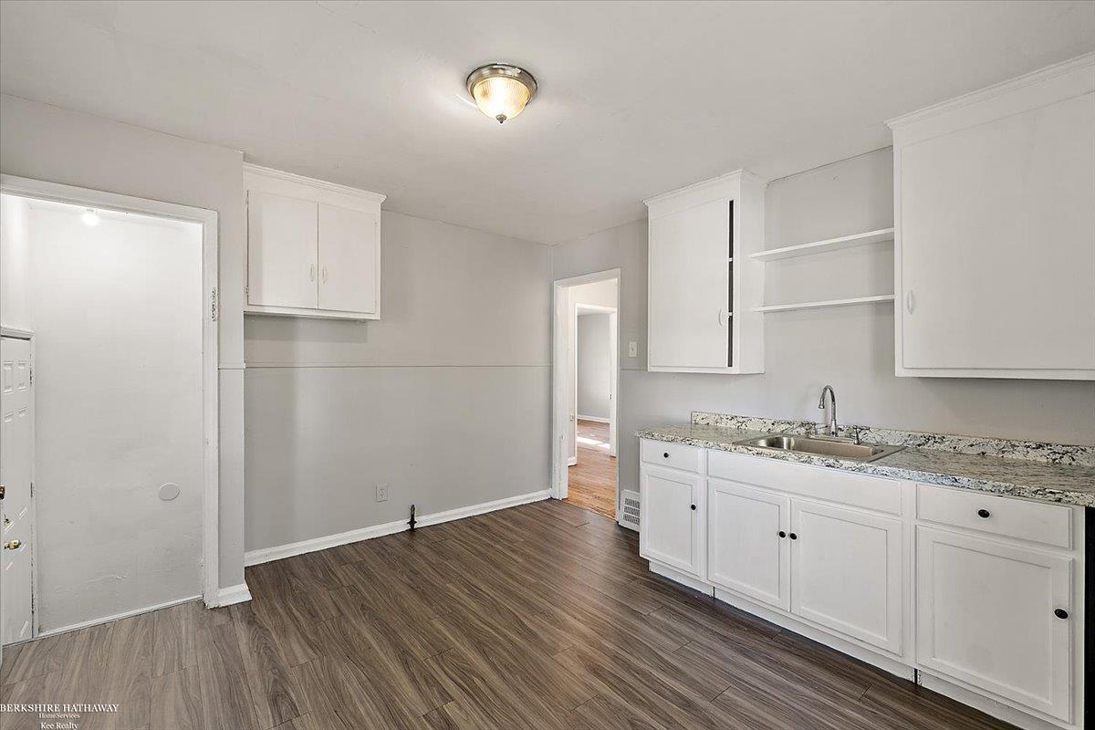 Detroit, Michigan 48224, United States, 3 Bedrooms Bedrooms, ,1 BathroomBathrooms,Residential,Active,256337