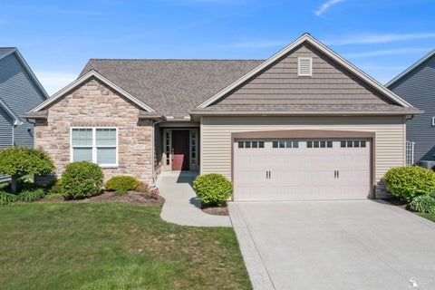 Photo of 6763 W Summer Breeze Drive, Lambertville, MI 48144 (MLS # 50207497)