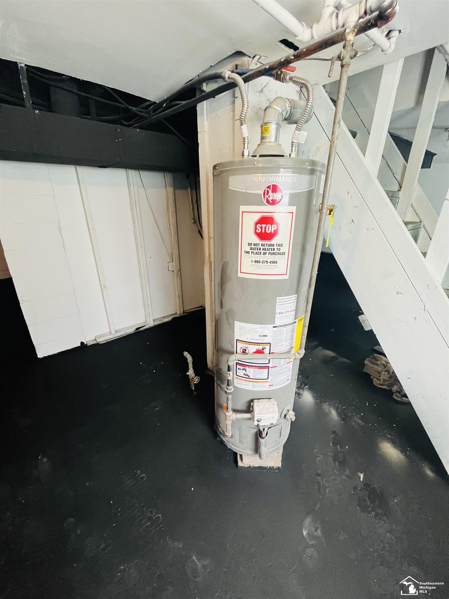 Monroe, Michigan 48161, United States, 3 Bedrooms Bedrooms, ,1 BathroomBathrooms,Residential,Active,192875