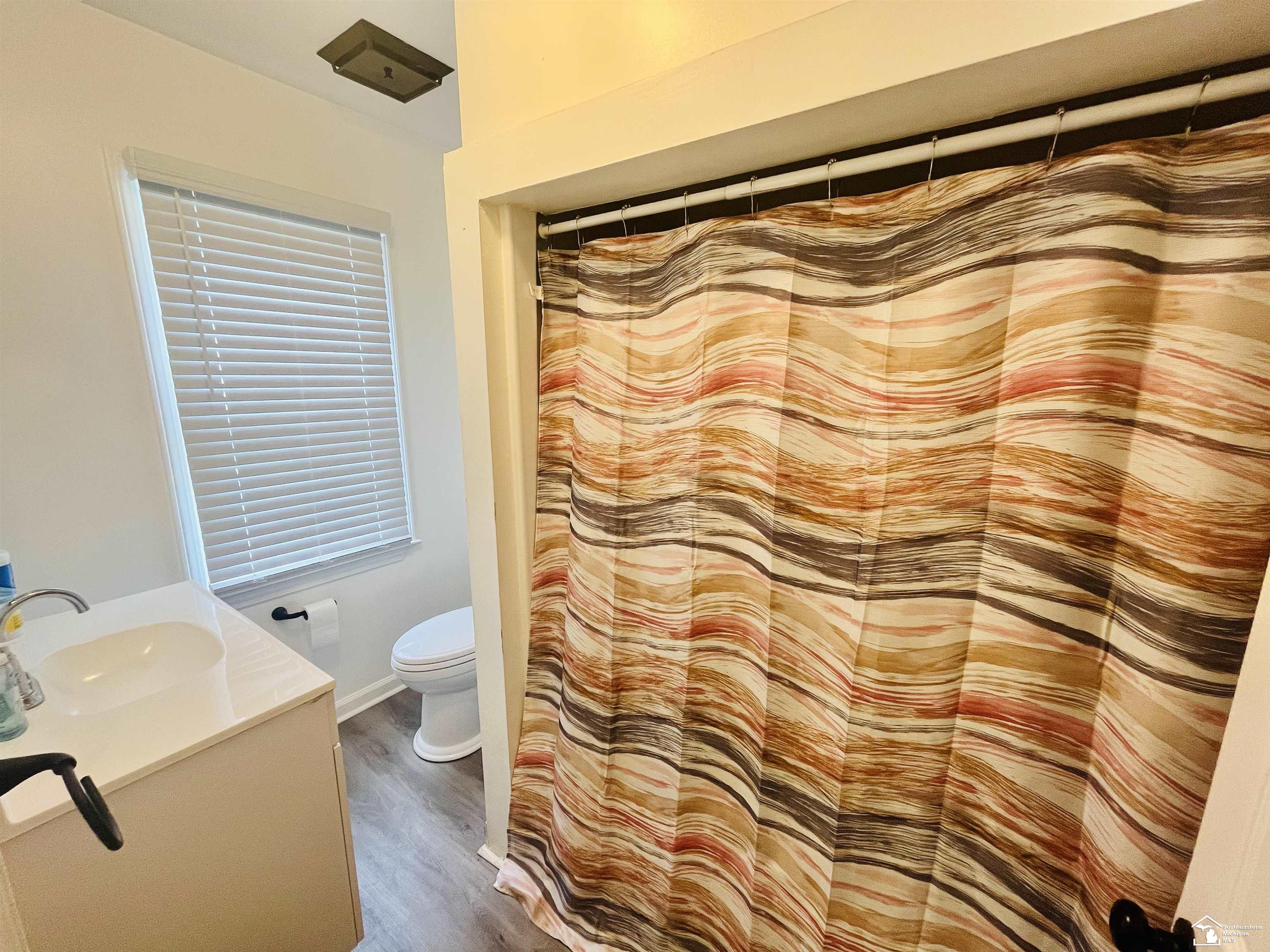 Monroe, Michigan 48161, United States, 3 Bedrooms Bedrooms, ,1 BathroomBathrooms,Residential,Active,192875