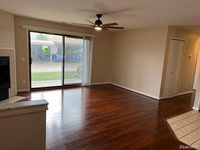 Fraser, Michigan 48026, United States, 2 Bedrooms Bedrooms, ,2 BathroomsBathrooms,Residential,Active,208311