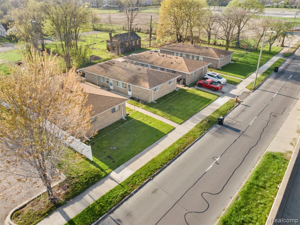 7444/7446 Southfield Road