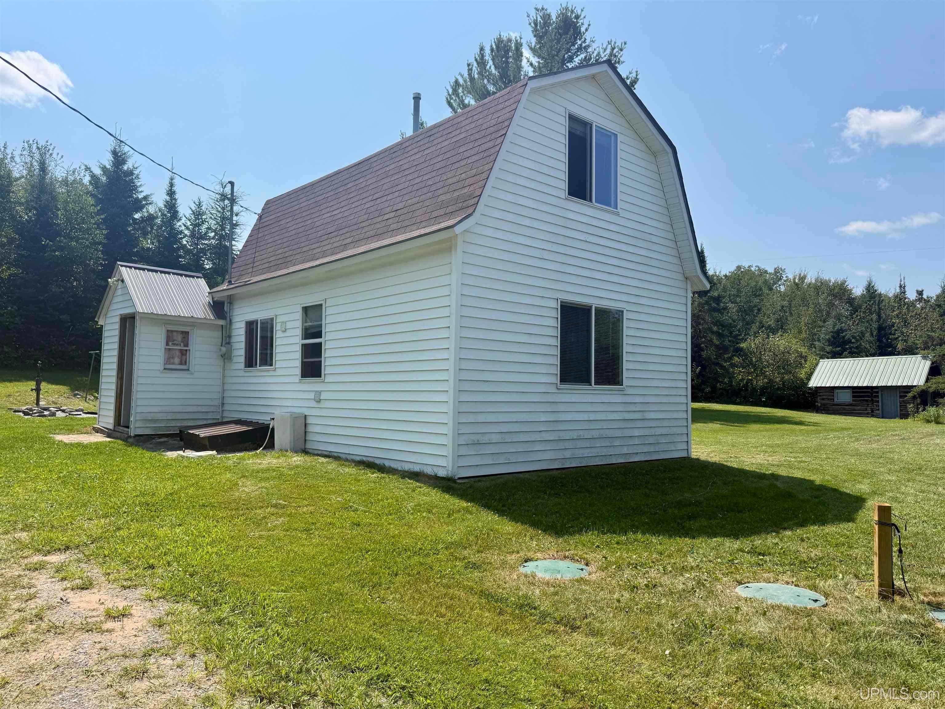 153 W Townline Road