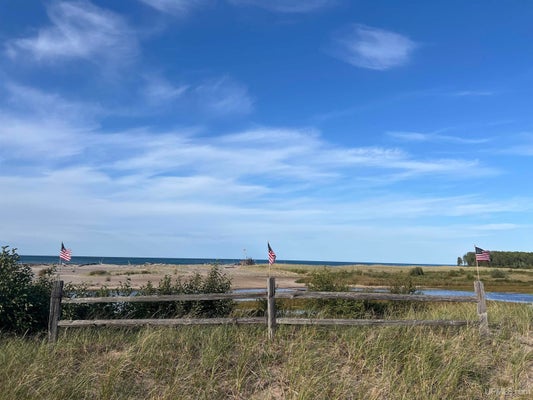 CEMETERY RD, GRAND MARAIS, MI 49839 - Image dbe0c0e1375b7d5c9d48d6b889bfbbfe/3823321759