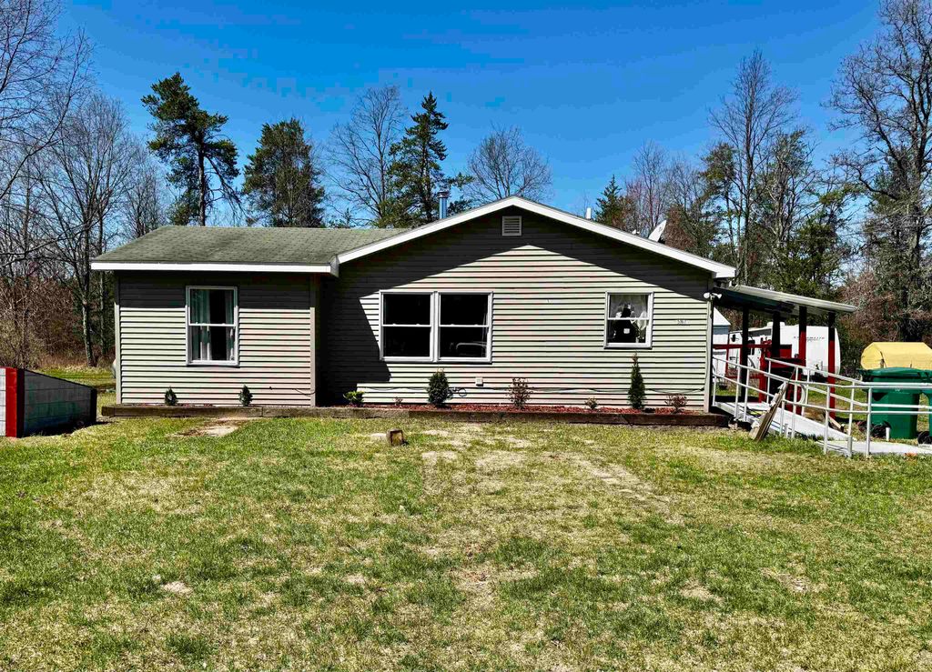 Photo of 5167 Apache Trail, Harrison, MI 48625 (MLS # 50205204)
