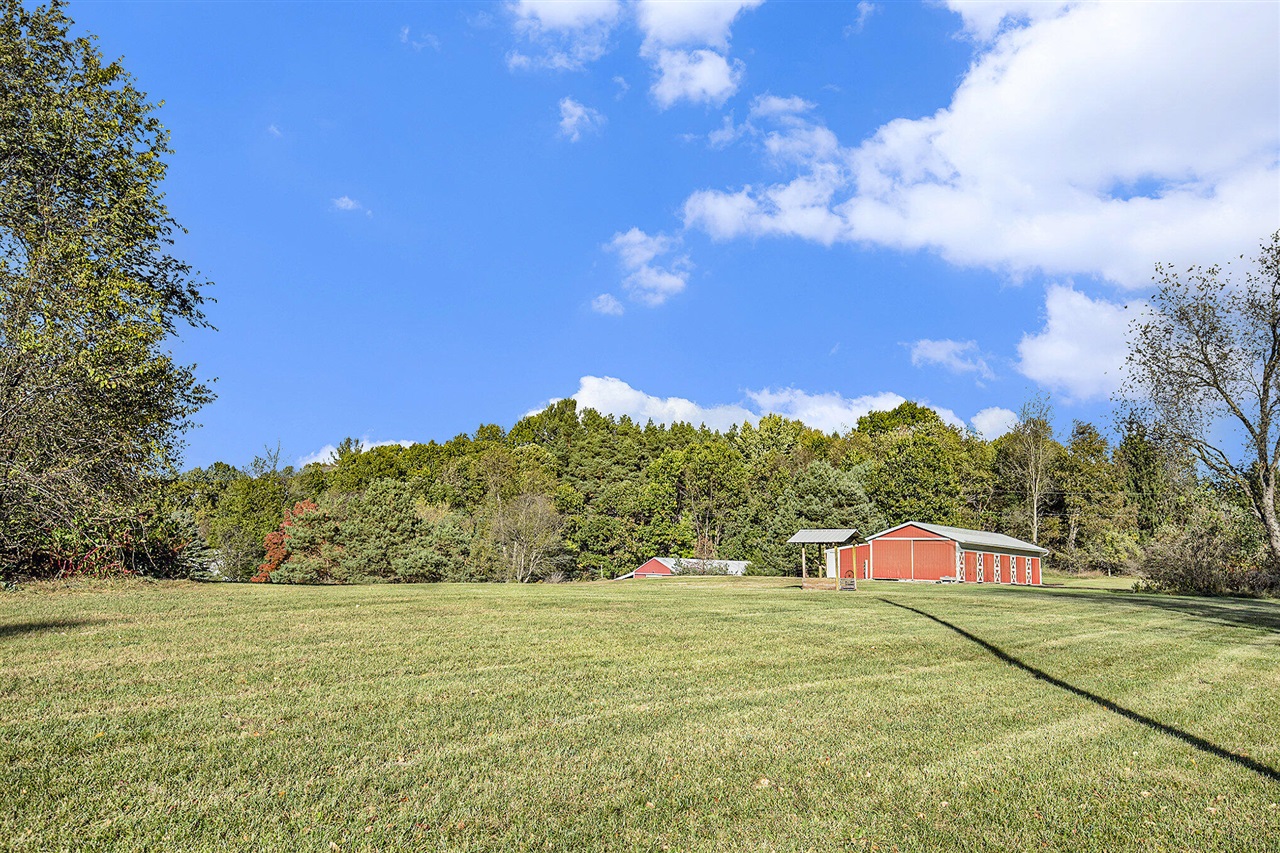 6211 Cannonsburg Road