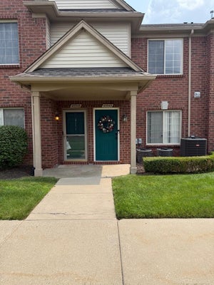 45543 HIDDEN VIEW CT, UTICA, MI 48315 - Image dc4e1adc1958260a800fd0d9269aacdb/173192726
