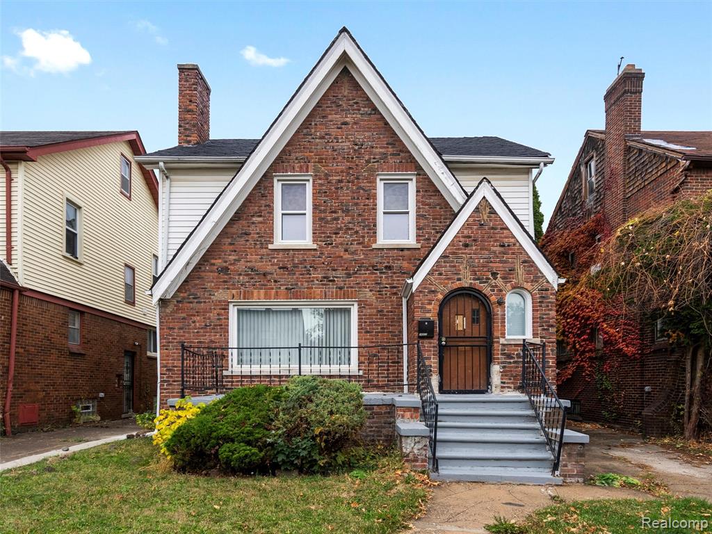 16211 Muirland Street