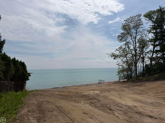 8340 LAKESHORE RD, BURTCHVILLE, MI 48059 - Image dce5ccf953625defd088adc48d2d8f12/3578804115