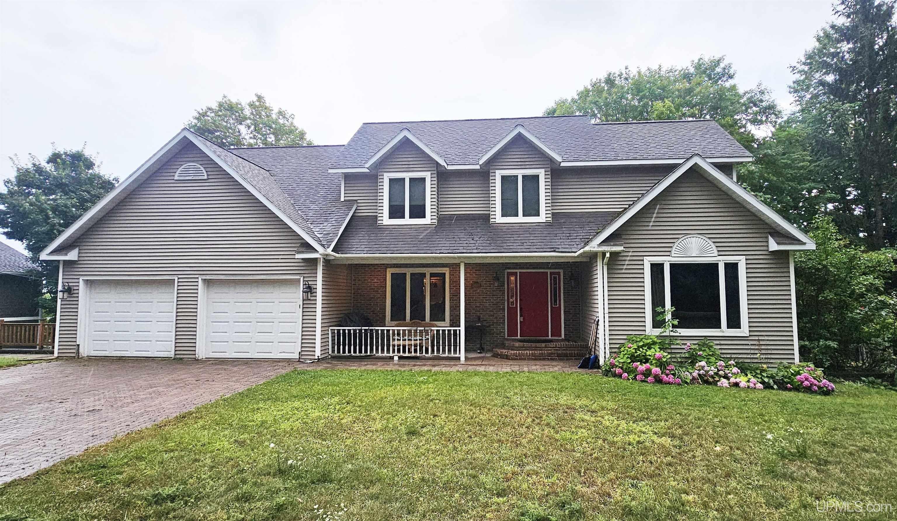 19869 Lakeview Drive