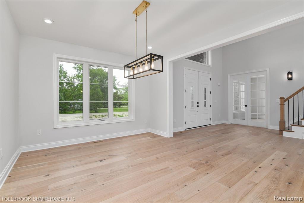 Properties Available 4 - 4 3205 ALPINE Road