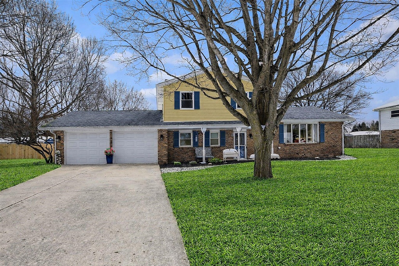 6033 Clearbrook Drive