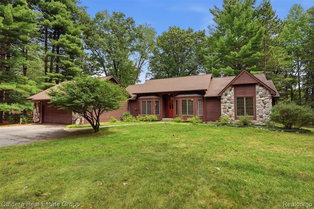 8636 Hidden Lake Drive