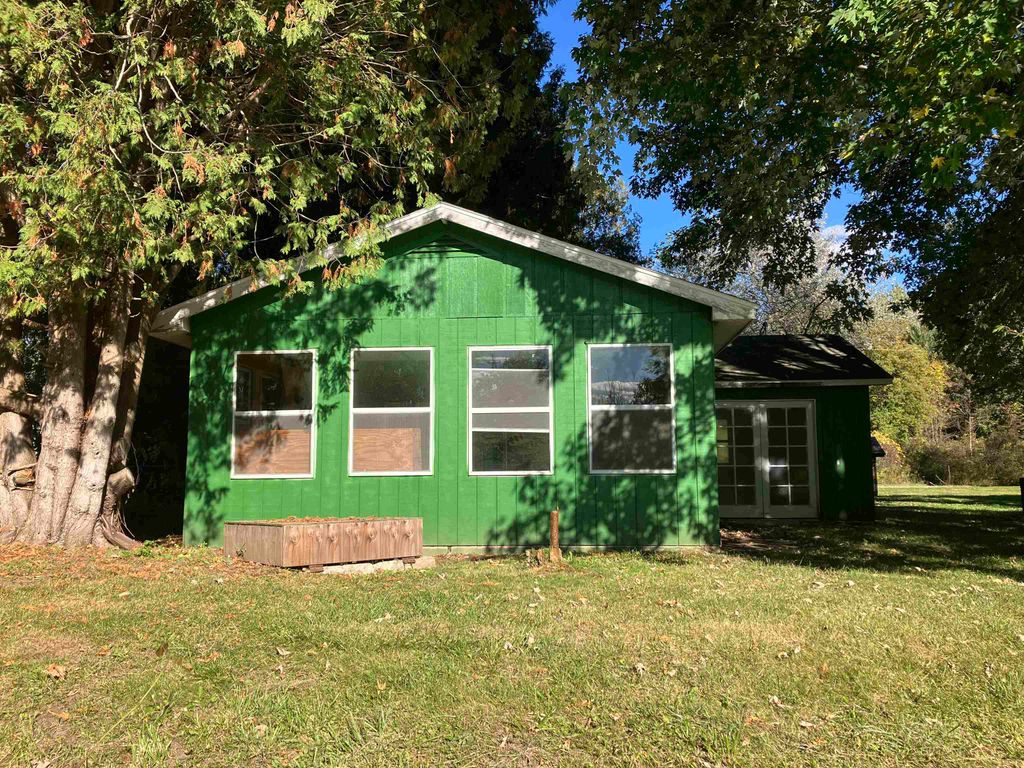 Photo of 5435 N Cedar River Road, Gladwin, MI 48624 (MLS # 50190913)