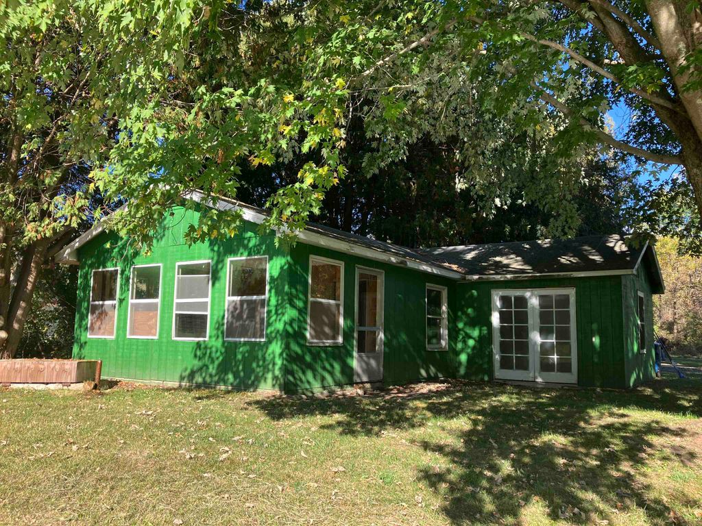 Photo of 5435 N Cedar River Road, Gladwin, MI 48624 (MLS # 50190913)