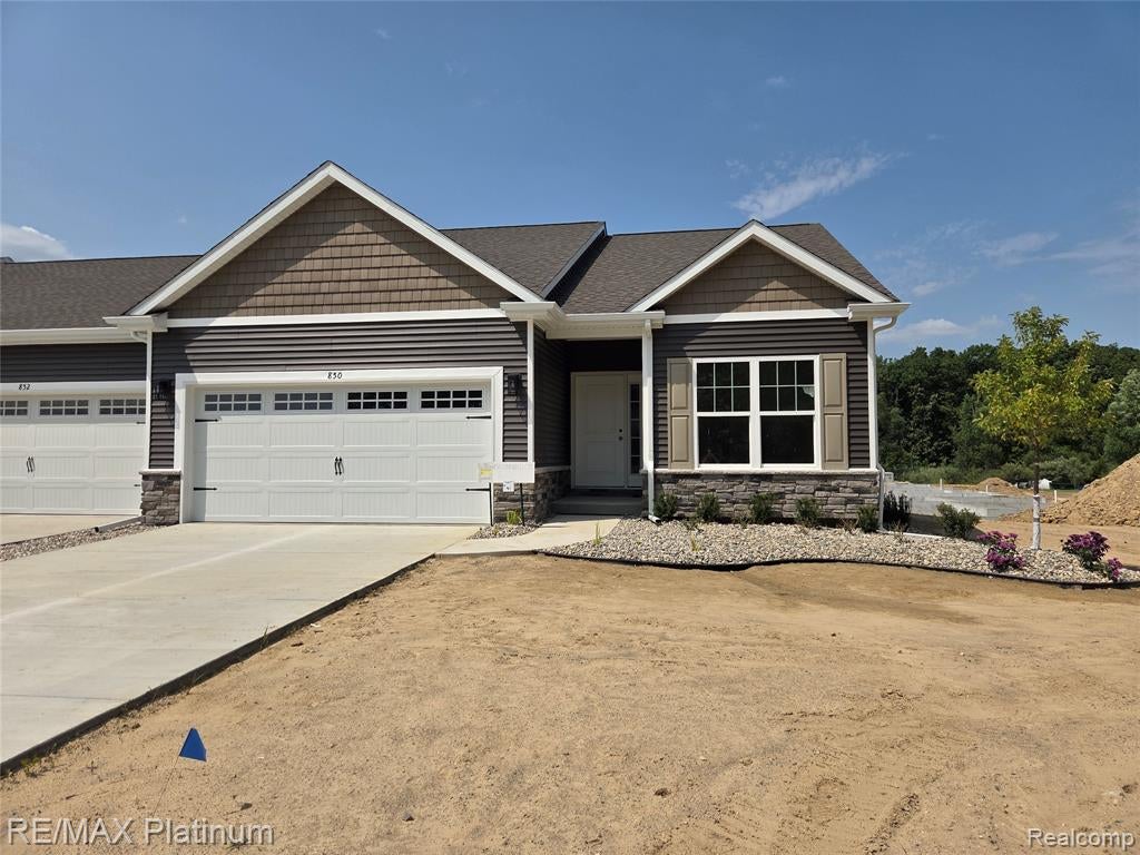 850 Oakwood Circle 41